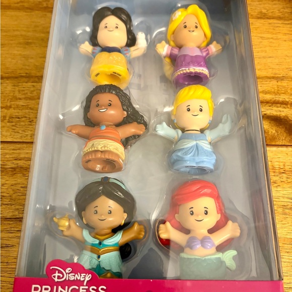 Fisher-Price Disney Princess Little People Figure Set - Multi-Color - Picture 4 of 4
